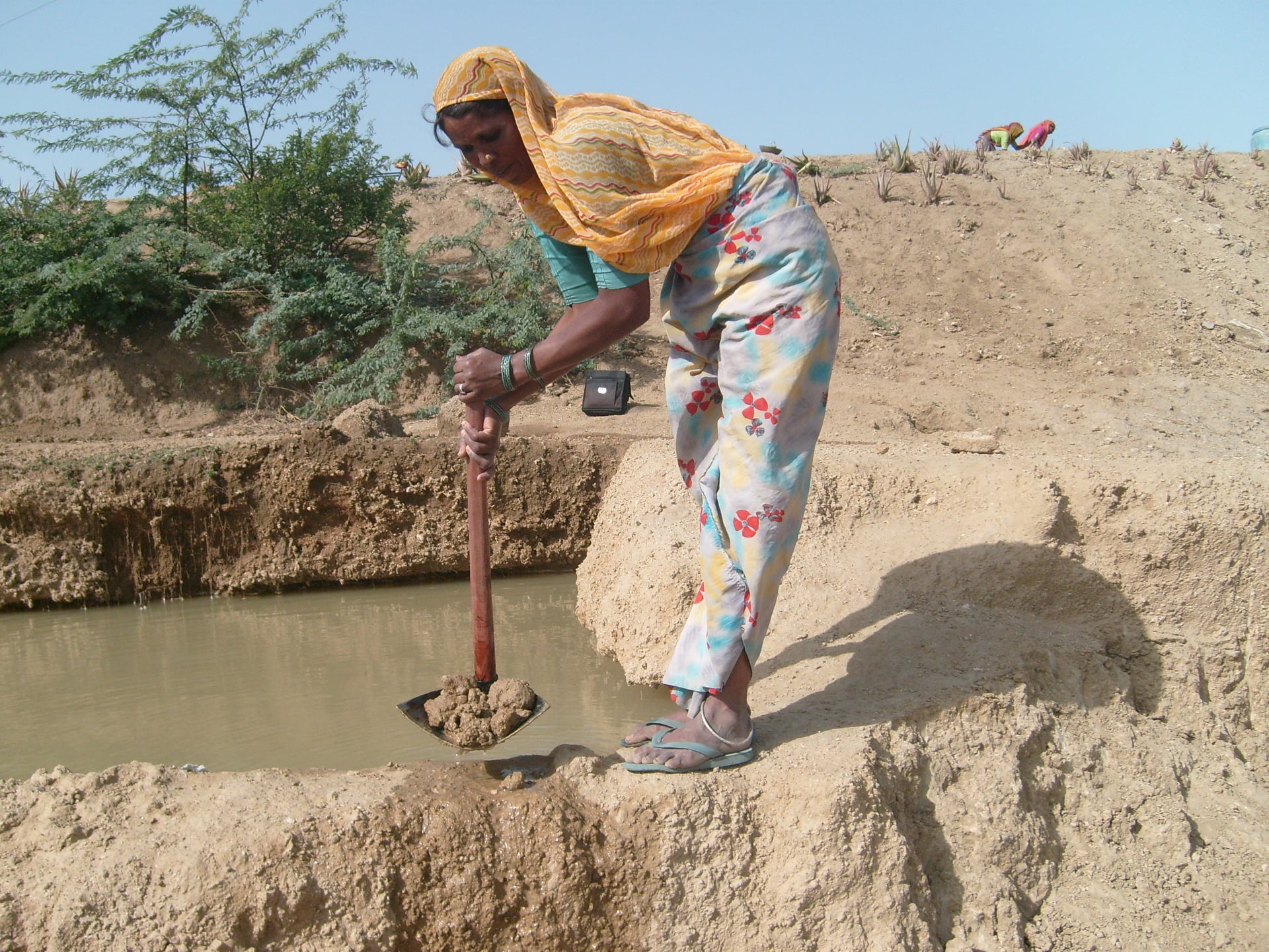 MGNREGA workers in West Bengal have not received wages since December 26, 2021